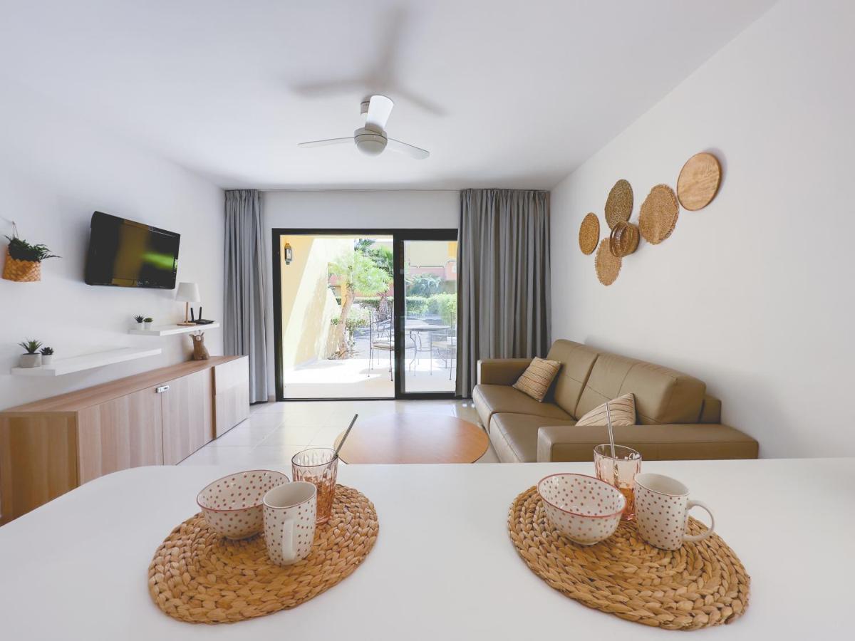 Seaside Apartment Corralejo : A Cozy Holiday Home In A Peaceful Well Located Green Complex Kültér fotó